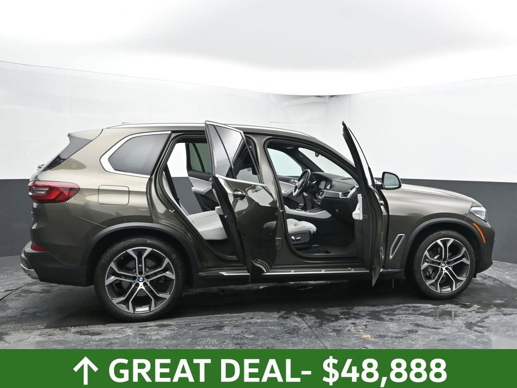 Used 2023 BMW X5 xDrive40i w/ Premium Package image 58