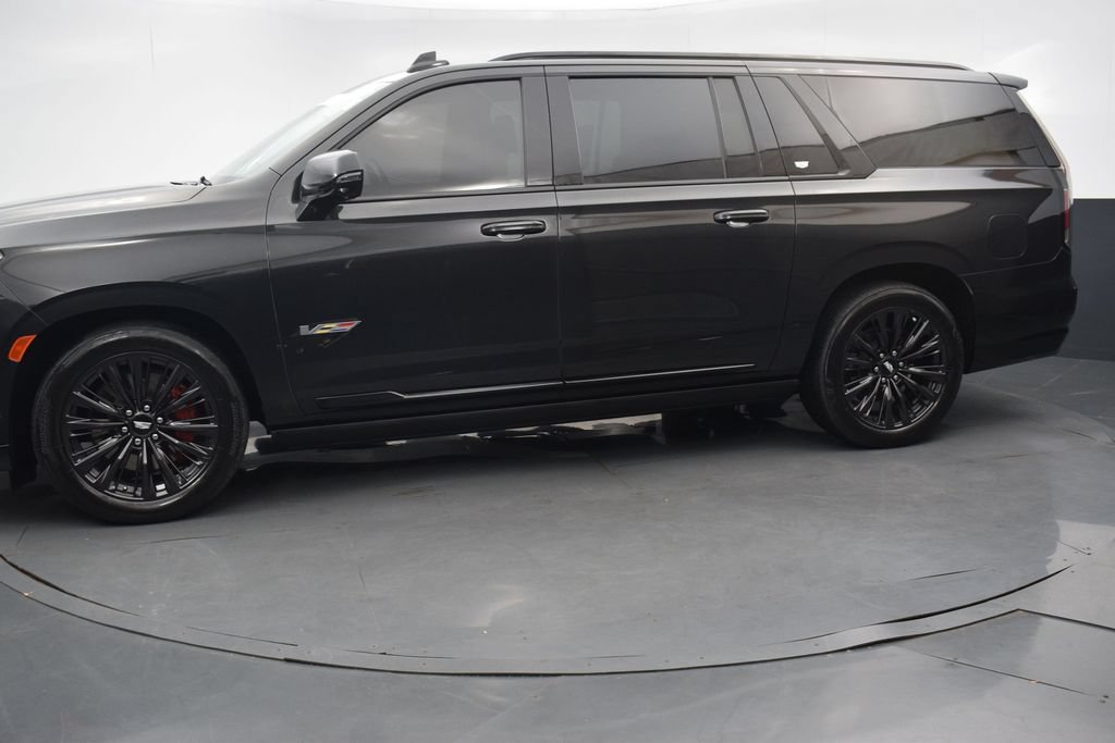 Certified 2024 Cadillac Escalade ESV V w/ LPO, ONYX Package AWD/4WD image 2