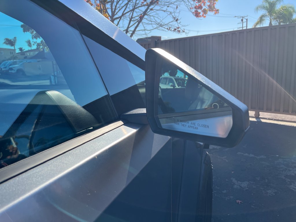 Used 2026 Tesla Cybertruck AWD Crew Cab image 32
