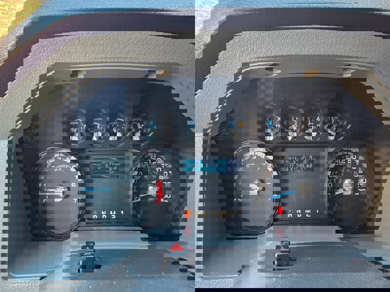 Used 2016 Ford F250 XL w/ Power Equipment Group AWD/4WD image 9