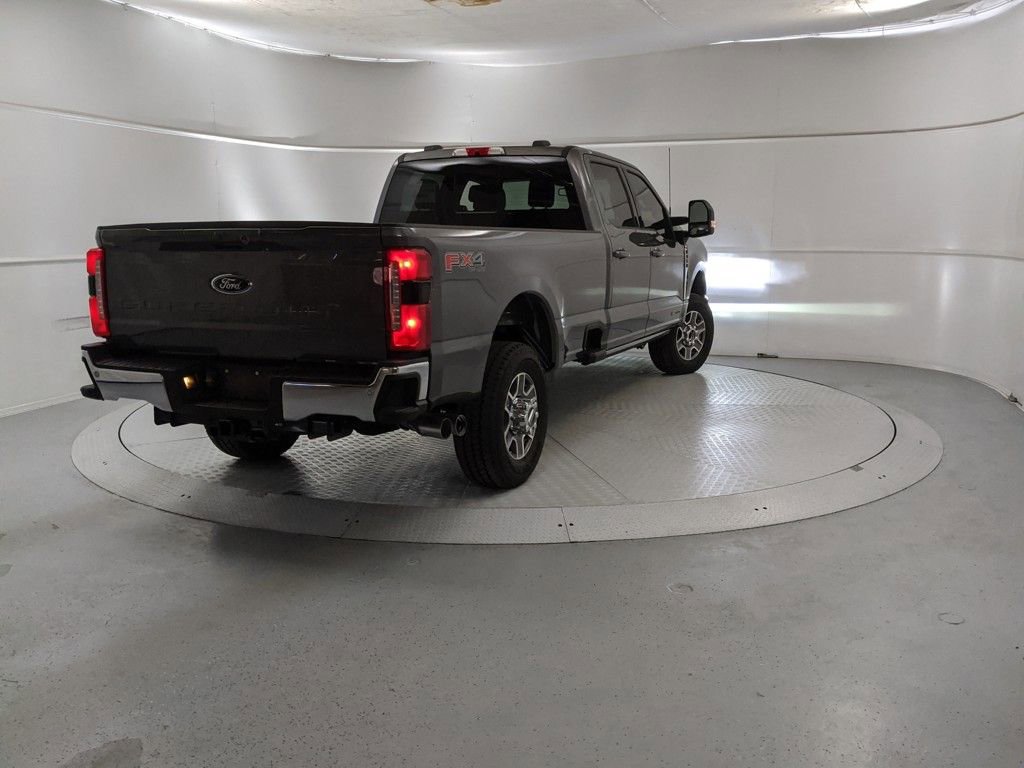 New 2025 Ford F350 Lariat w/ Lariat Ultimate Package image 3