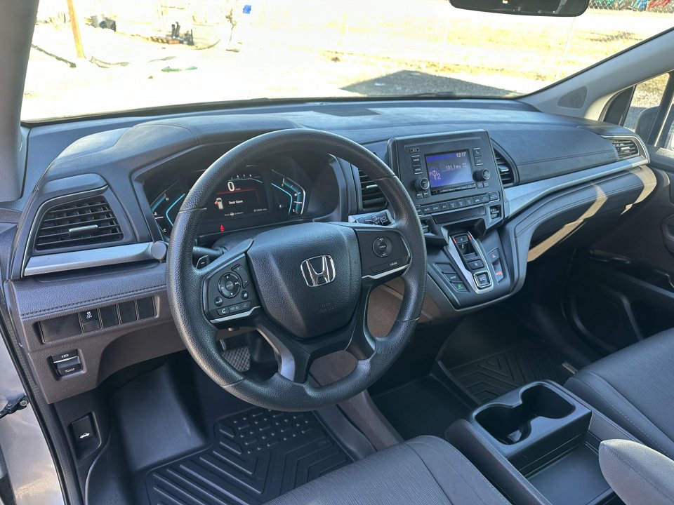 Used 2019 Honda Odyssey LX image 9