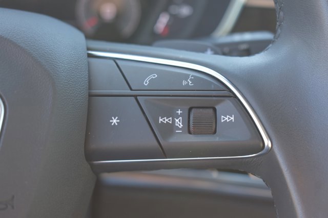 Used 2024 Audi Q3 2.0T Premium Plus image 24