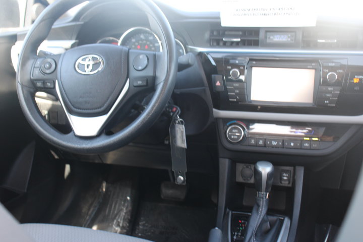 Used 2014 Toyota Corolla LE w/ Body Protection Package FWD image 21