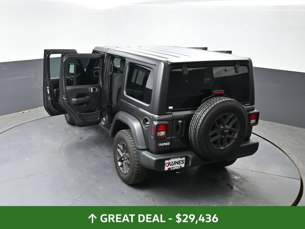 Used 2025 Jeep Wrangler Unlimited Sport AWD/4WD image 61