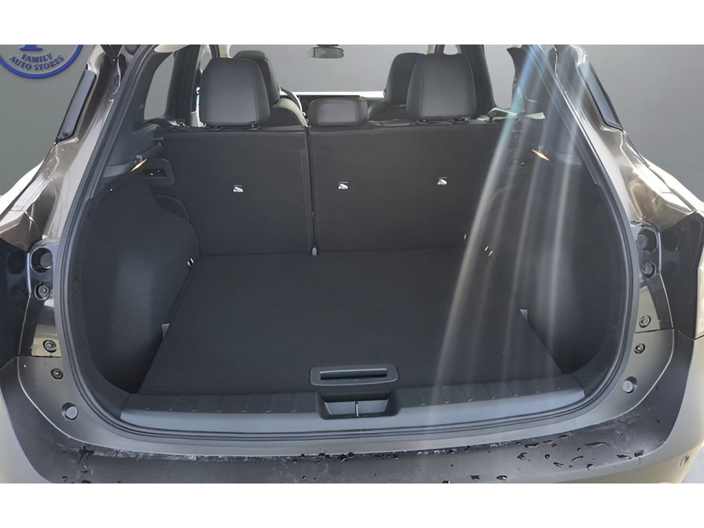 New 2026 Nissan Kicks SR w/ SR Premium Package FWD image 33