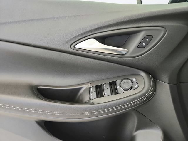 Used 2025 Buick Encore GX Preferred AWD/4WD image 20