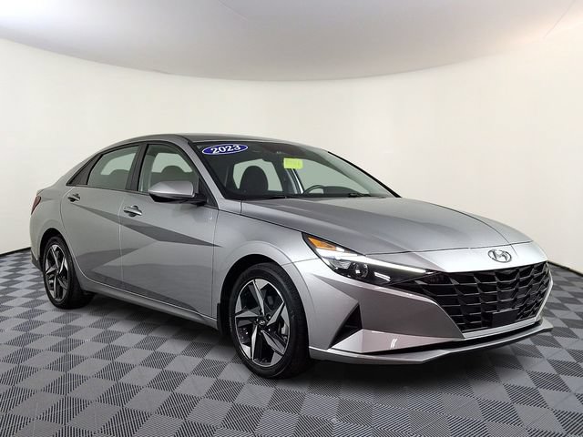Used 2023 Hyundai Elantra SEL w/ Convenience Package
