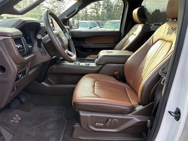 Used 2024 Ford Expedition King Ranch image 10