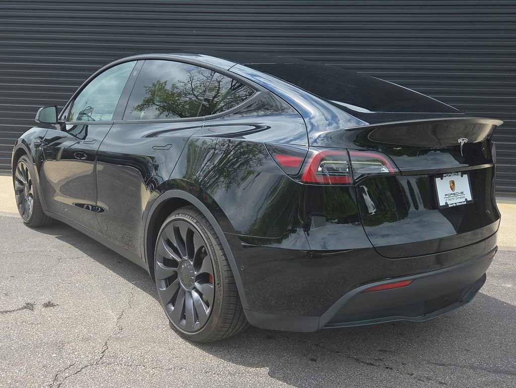 Used 2022 Tesla Model Y Performance AWD/4WD image 3