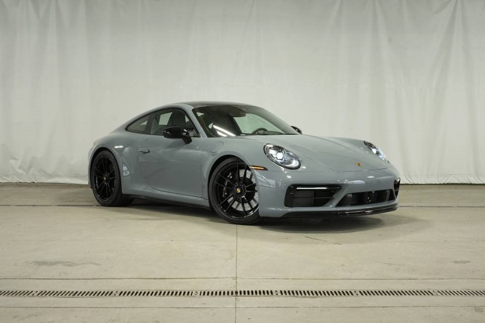 Used 2024 Porsche 911 Carrera GTS image 9