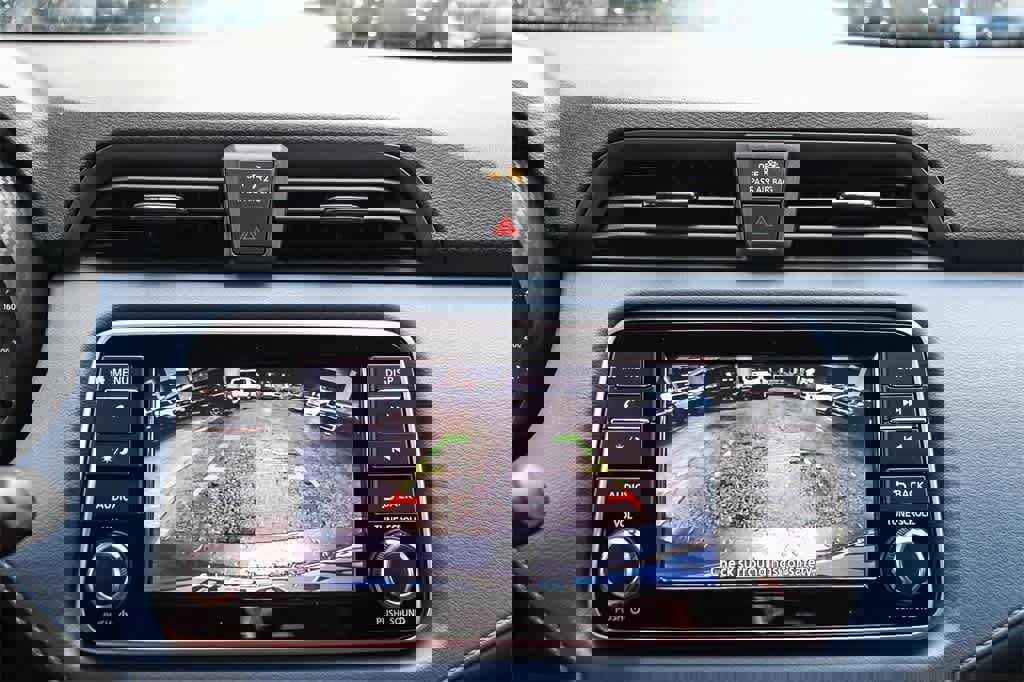 Used 2023 Nissan Versa SV image 24