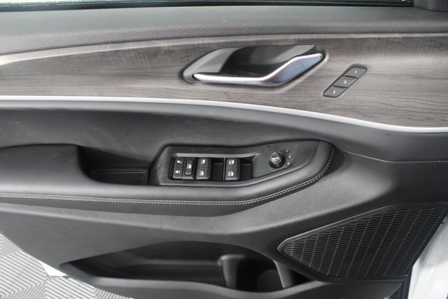 New 2025 Jeep Grand Cherokee Limited w/ Luxury Tech Group II image 16