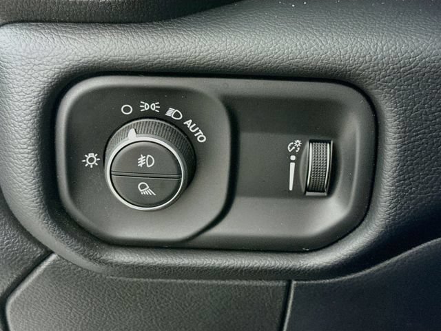 Used 2026 RAM 2500 Big Horn AWD/4WD image 10
