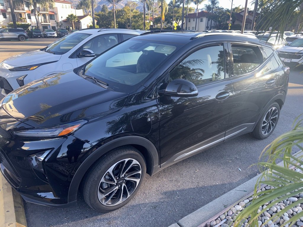 Used 2023 Chevrolet Bolt EUV Premier w/ Sun & Sound Package image 3