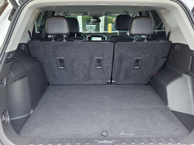 Used 2021 GMC Terrain SLT w/ Infotainment Package II FWD image 25