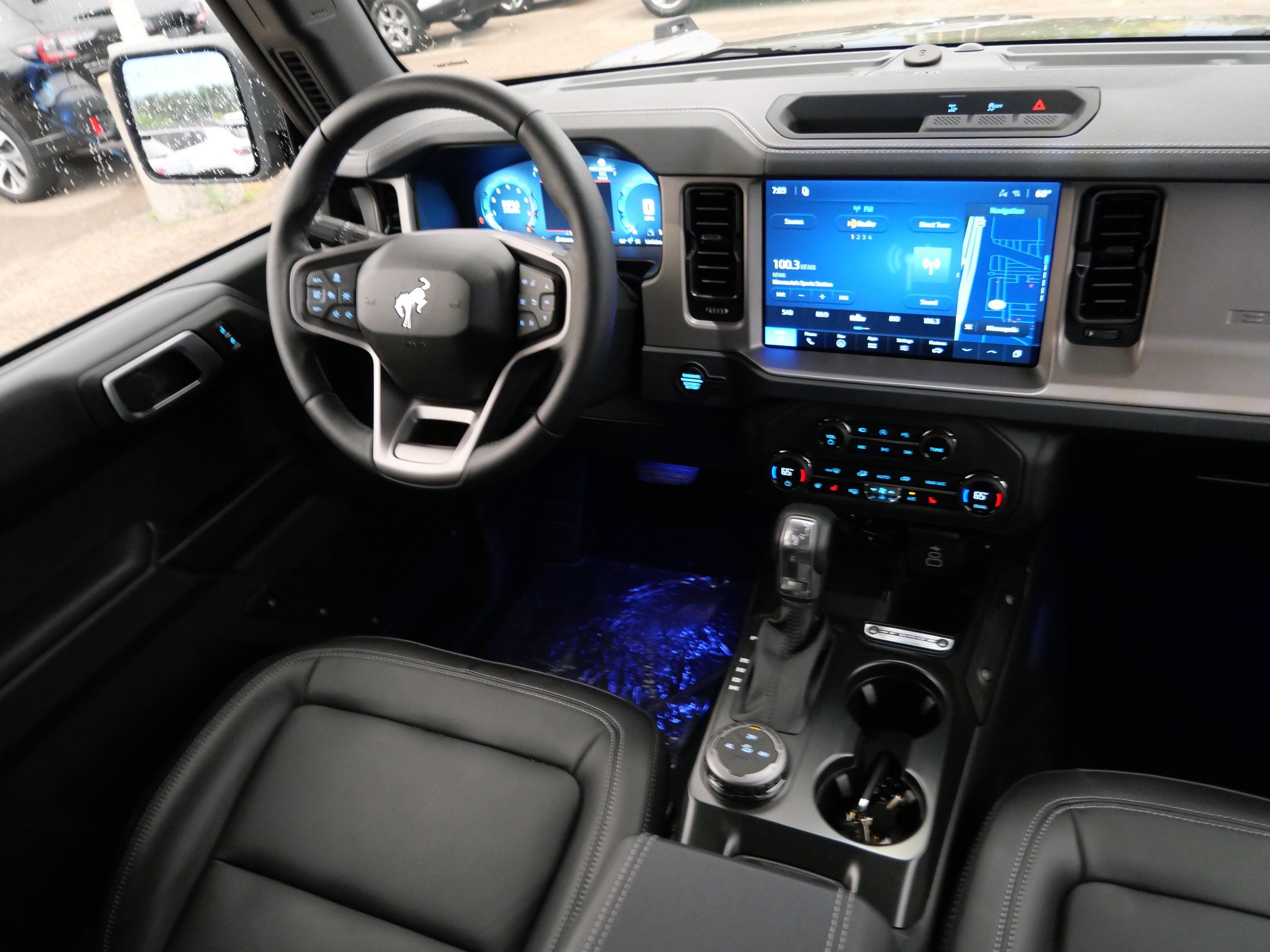 Used 2026 Ford Bronco Outer Banks AWD/4WD image 9