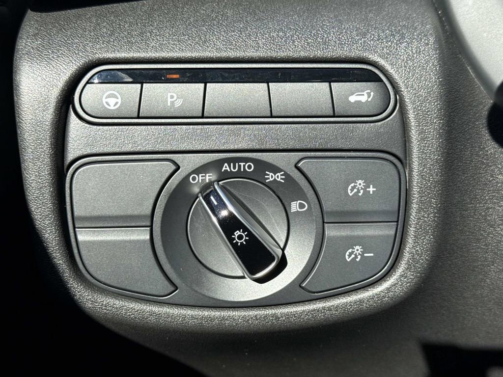 Certified 2024 INFINITI QX50 Luxe image 13