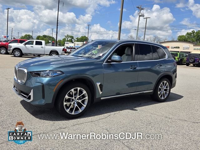 Used 2025 BMW X5 sDrive40i w/ Premium Package image 3