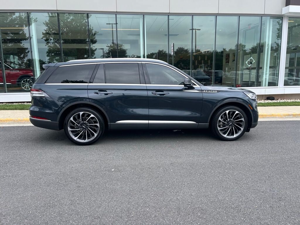 Used 2024 Lincoln Aviator Reserve w/ Equipment Group 201A AWD/4WD image 10