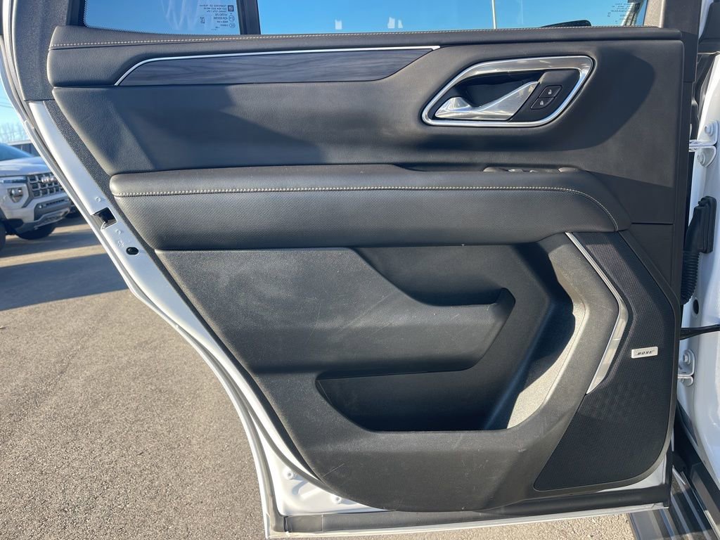 Used 2021 GMC Yukon SLT w/ SLT Luxury Plus Package image 13