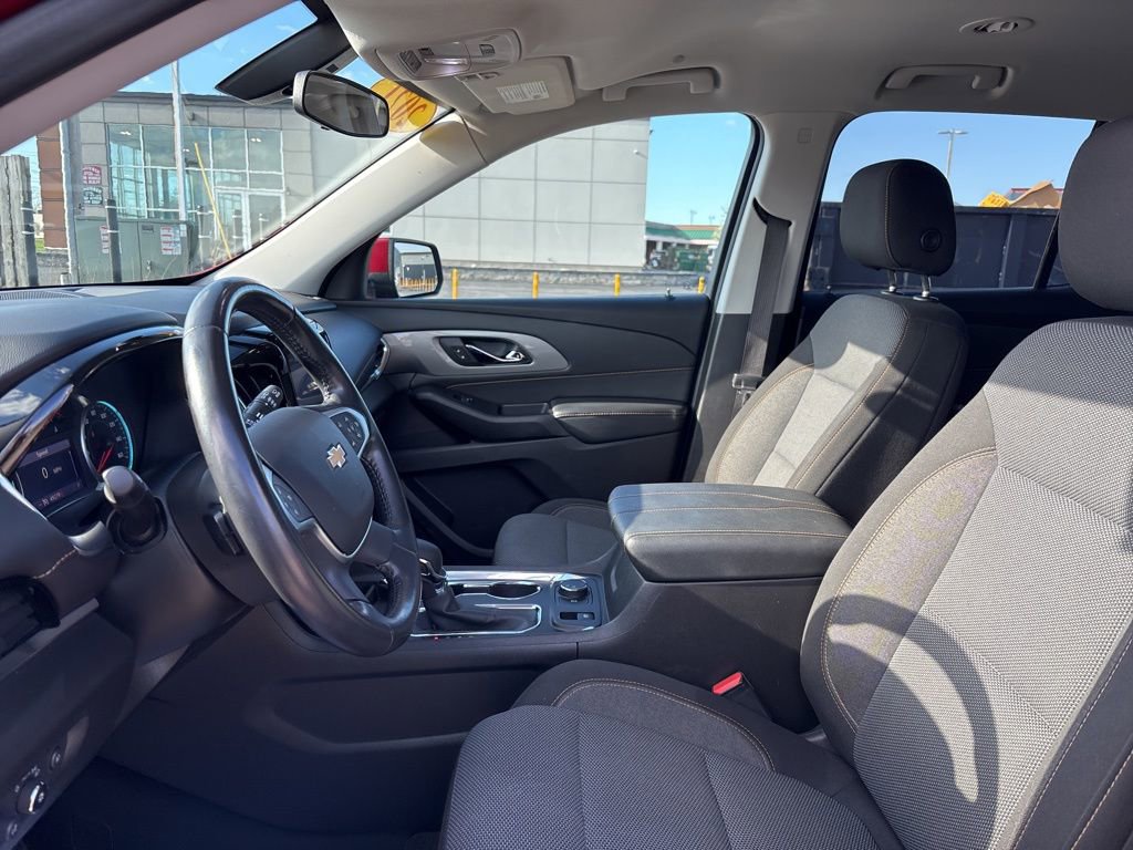 Used 2021 Chevrolet Traverse LT AWD/4WD image 37