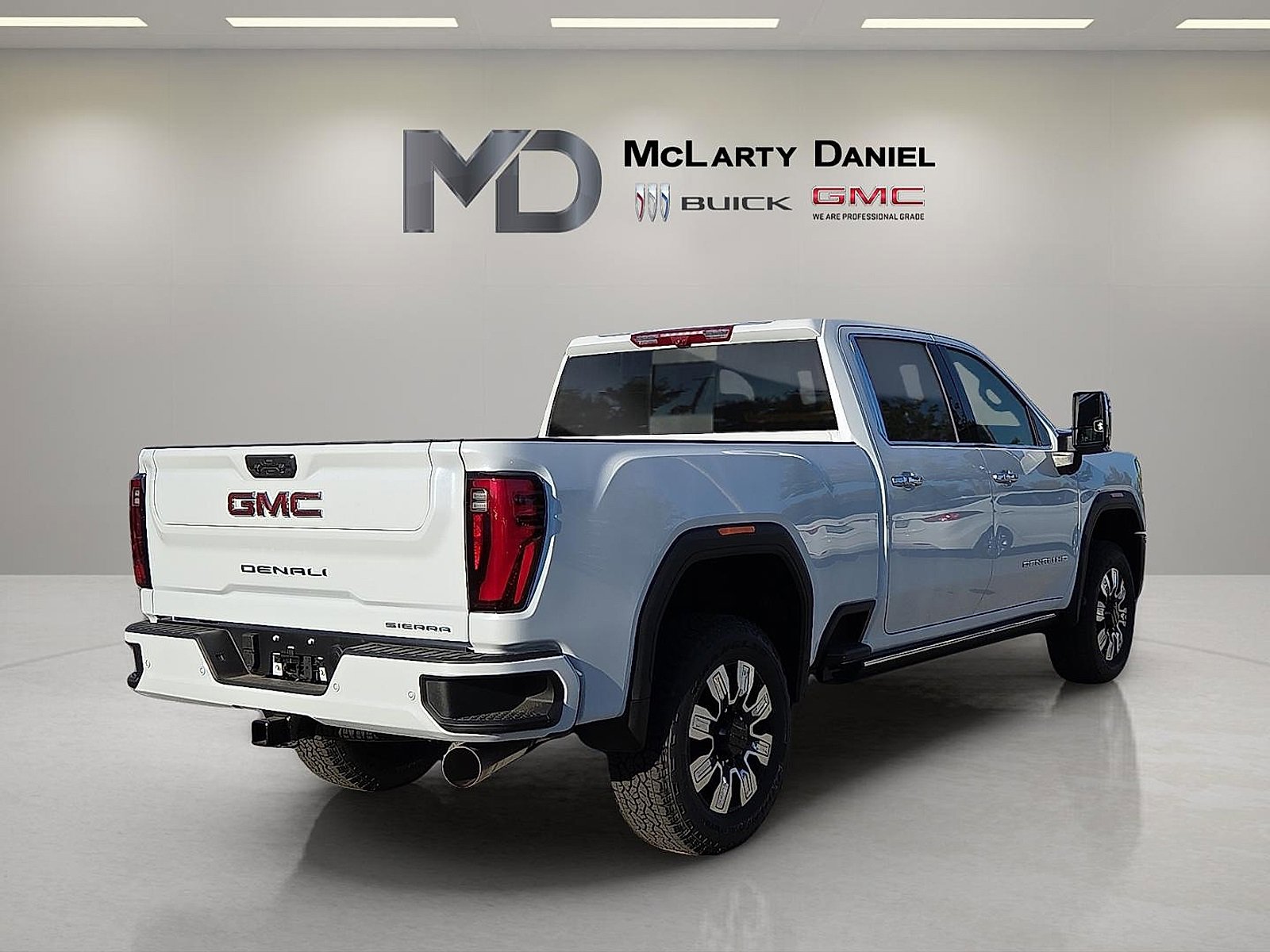 New 2026 GMC Sierra 3500 Denali w/ Denali Reserve Package image 5