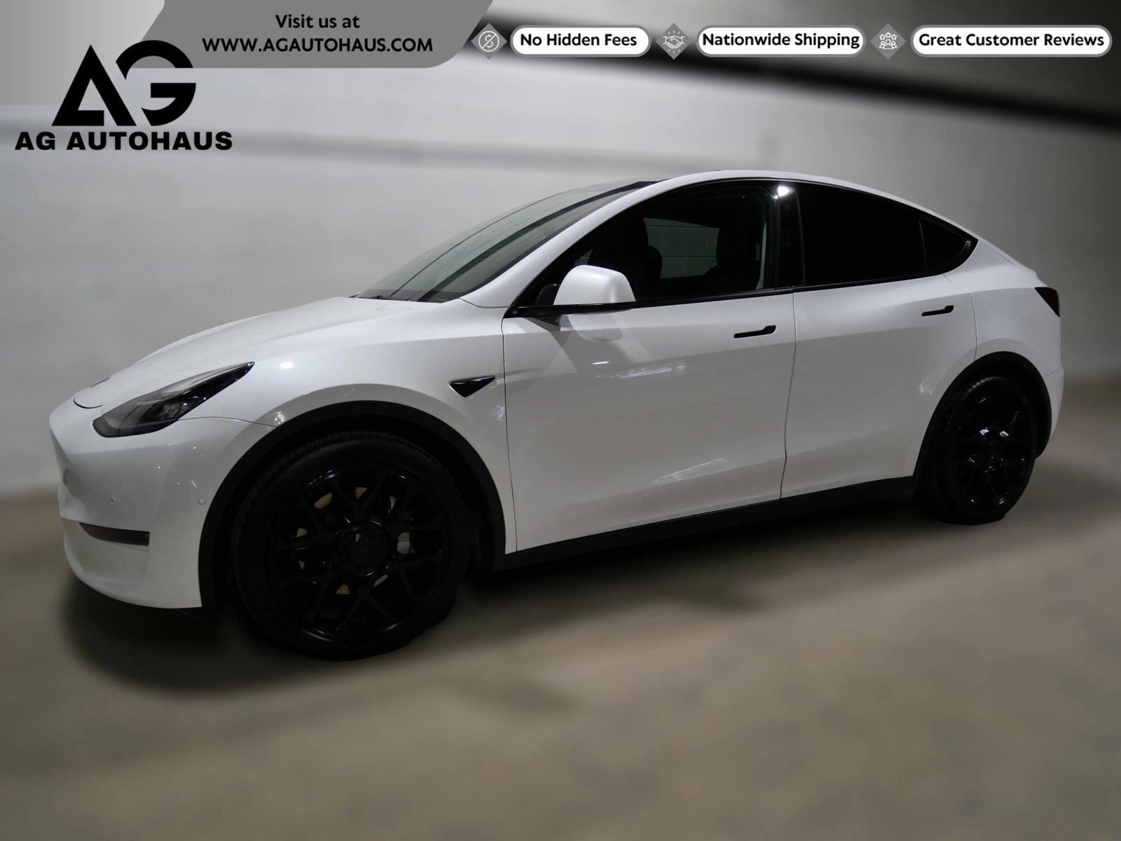 Used 2023 Tesla Model Y Long Range AWD/4WD image 1