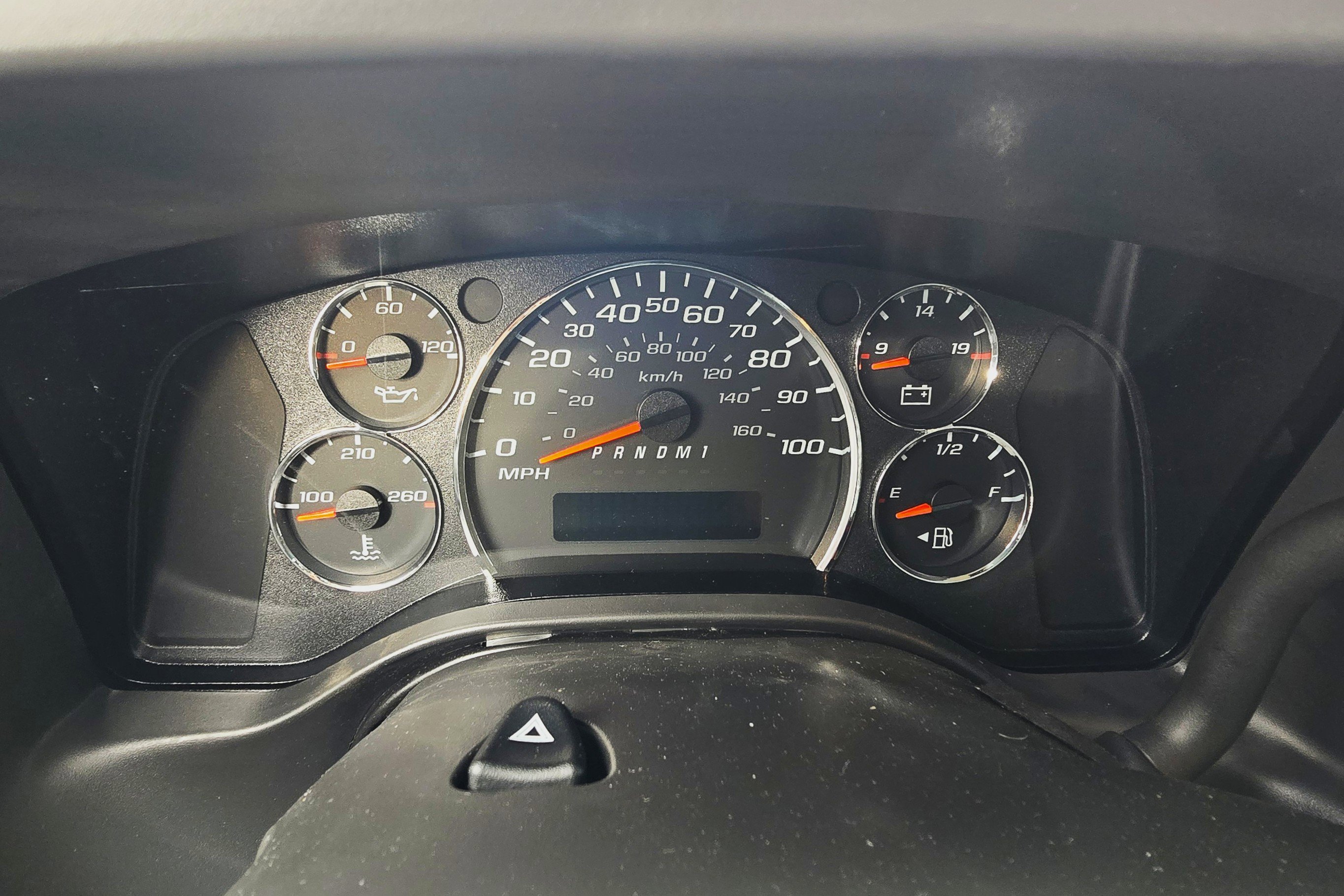 New 2025 GMC Savana 2500 w/ Chrome Appearance Package image 21