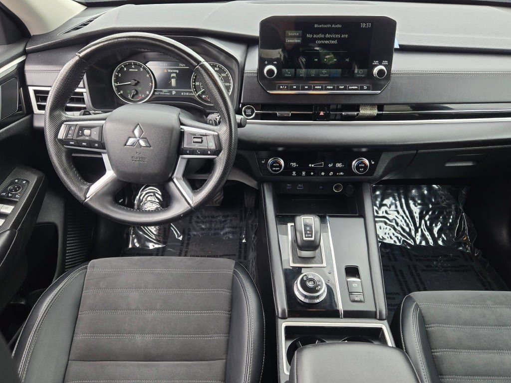 Used 2024 Mitsubishi Outlander SE FWD image 19