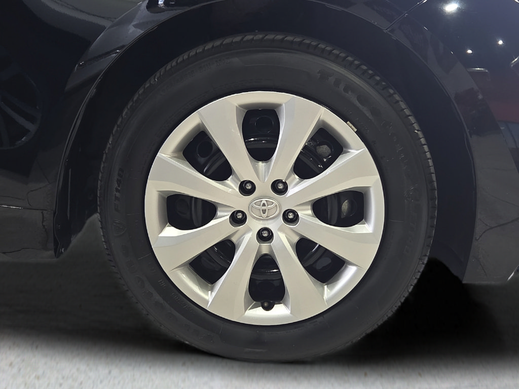 Certified 2025 Toyota Corolla LE FWD image 8