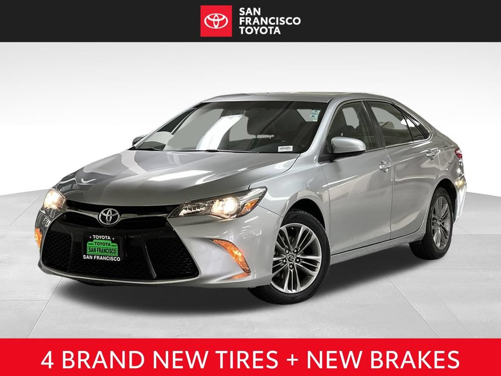 Used 2015 Toyota Camry SE FWD image 1
