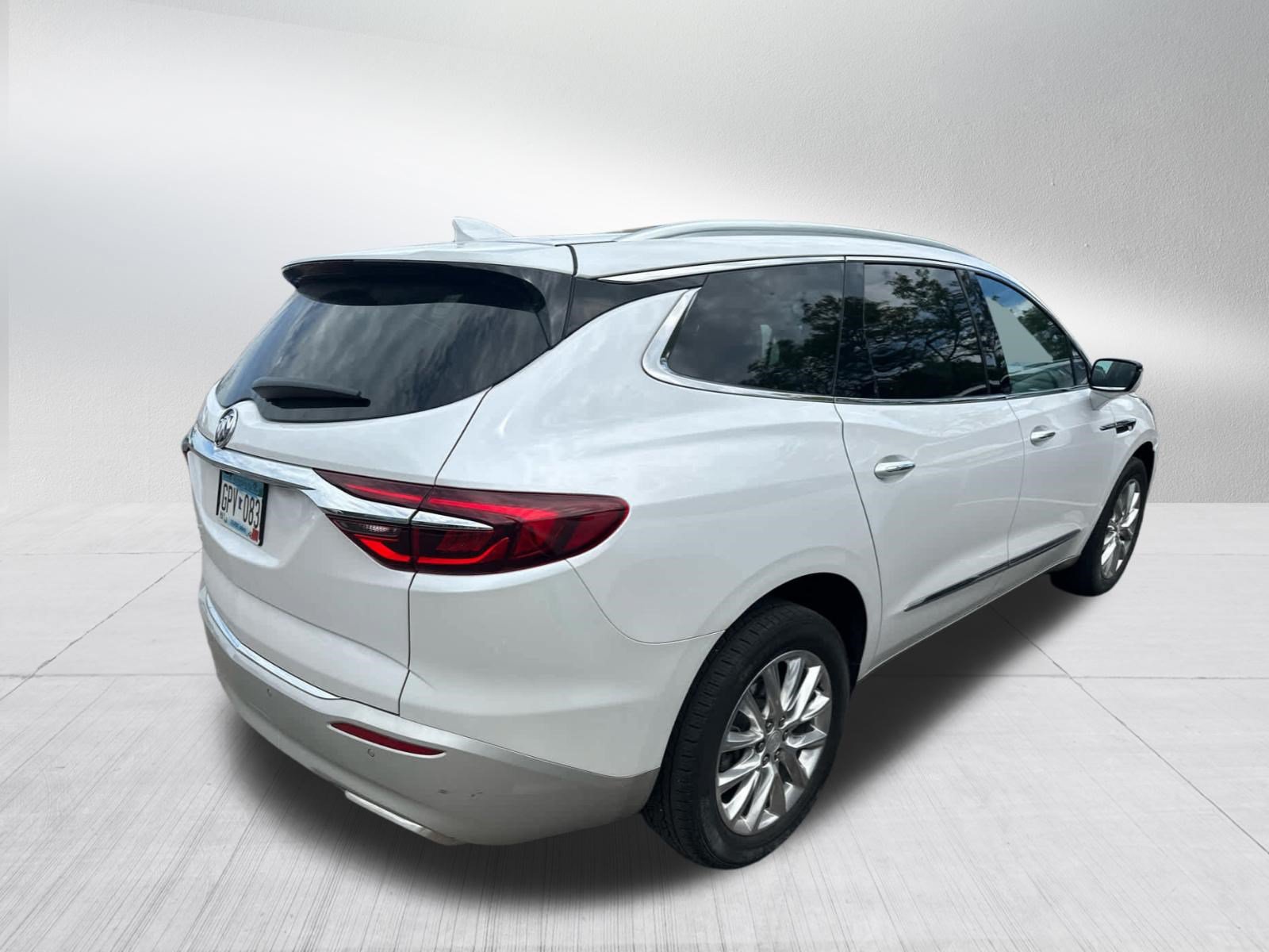 Used 2021 Buick Enclave Premium w/ Sun and Sites Package AWD/4WD image 7