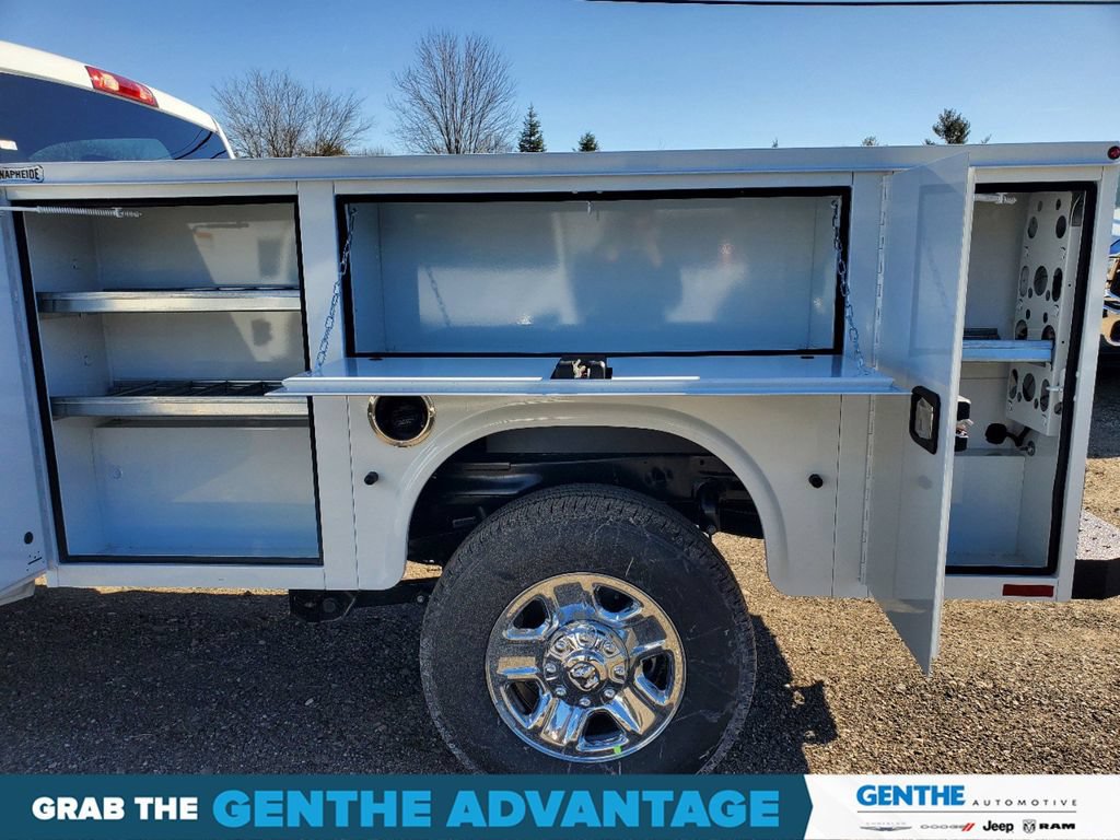 New 2024 RAM 2500 Tradesman w/ Chrome Appearance Group AWD/4WD image 18