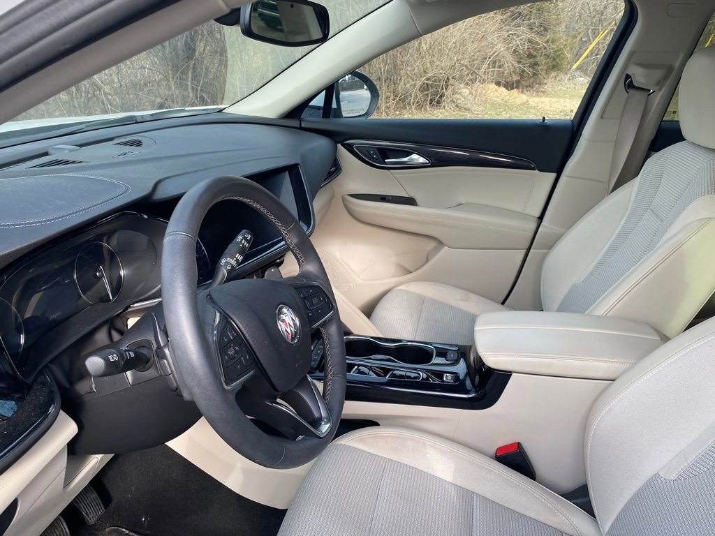 Used 2023 Buick Envision Preferred AWD/4WD image 38