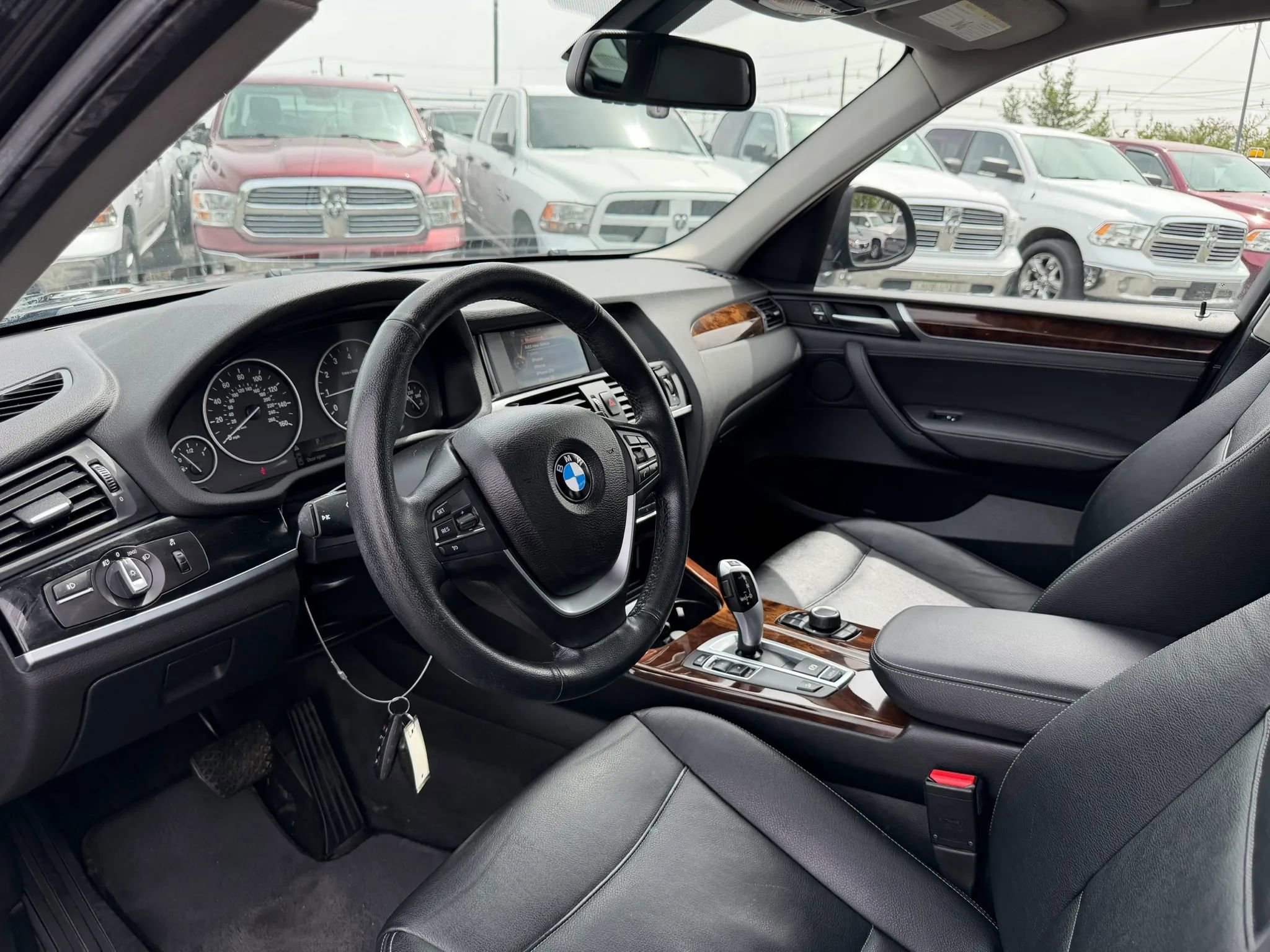 Used 2017 BMW X3 xDrive28i AWD/4WD image 10