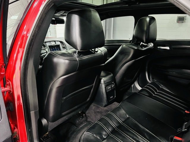 Used 2016 Chrysler 300 S image 24