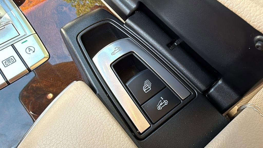 Certified 2024 Mercedes-Benz E 350 4MATIC Sedan image 29