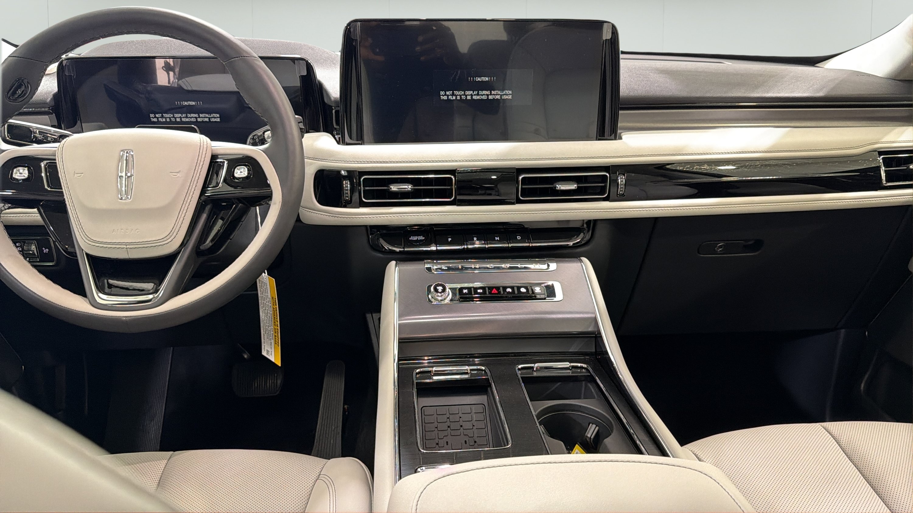 New 2027 Lincoln Aviator 2WD image 24