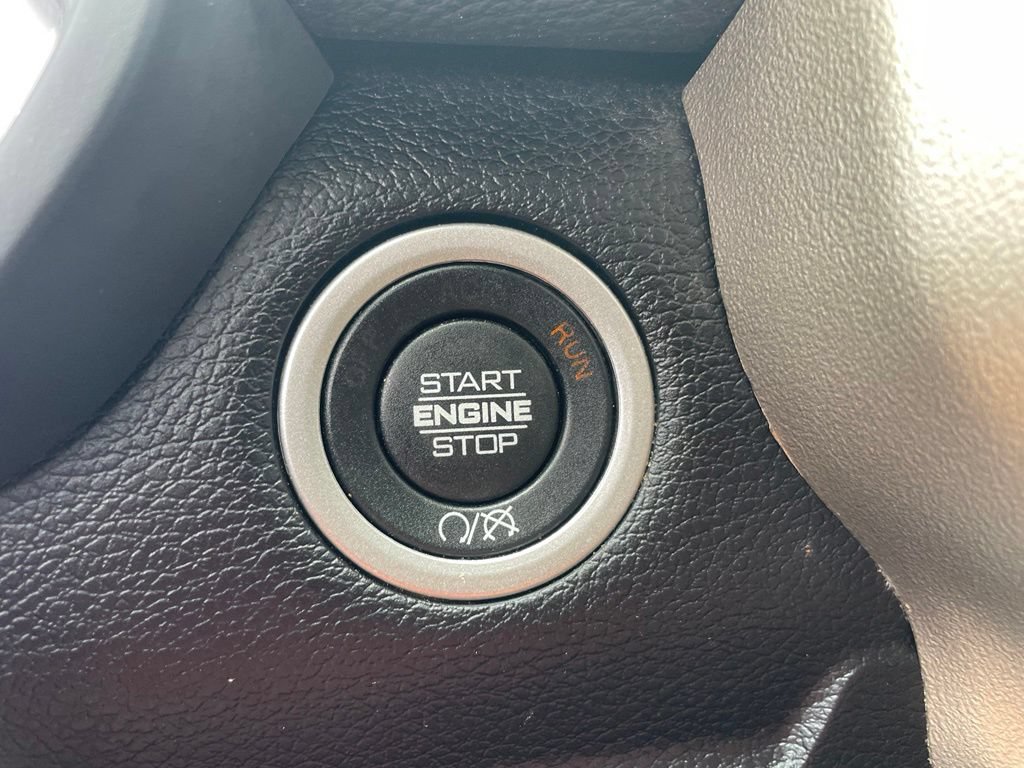 Used 2024 RAM 2500 Laramie AWD/4WD image 8