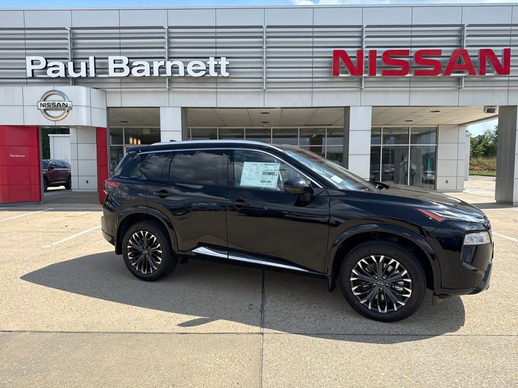 New 2025 Nissan Rogue Platinum w/ Tech Package