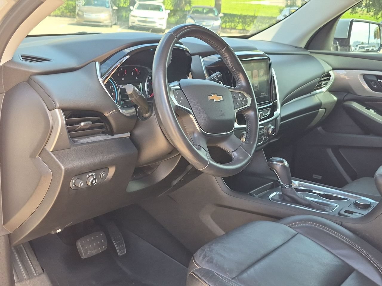 Used 2019 Chevrolet Traverse RS FWD image 10