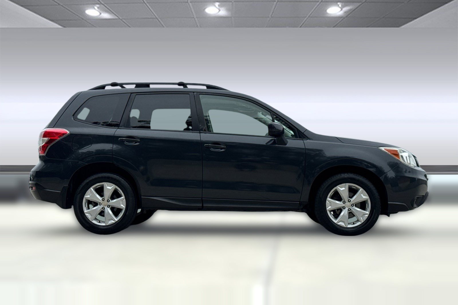 Used 2015 Subaru Forester 2.5i Premium AWD/4WD image 7