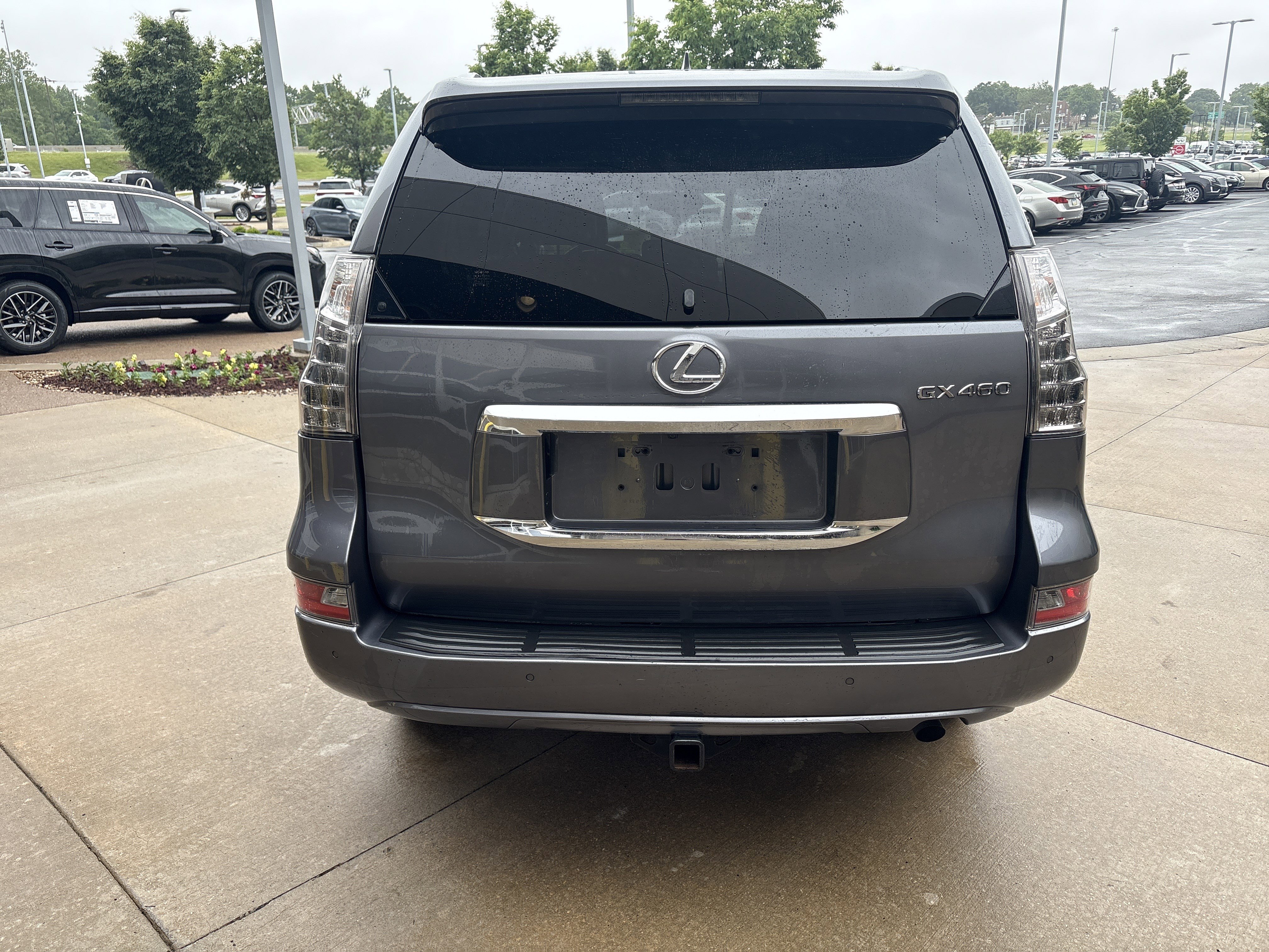 Used 2016 Lexus GX 460 w/ Premium Package AWD/4WD image 9