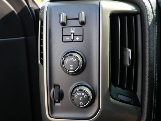 Used 2017 Chevrolet Silverado 1500 High Country AWD/4WD image 18