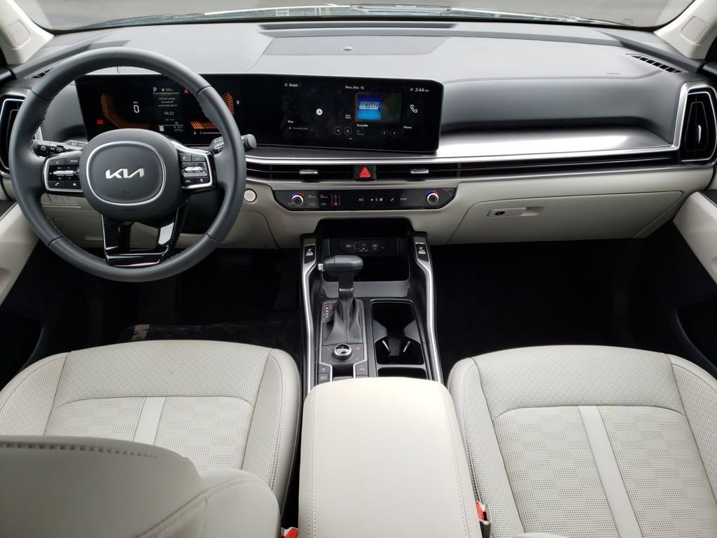 New 2025 Kia Sorento EX AWD/4WD image 11