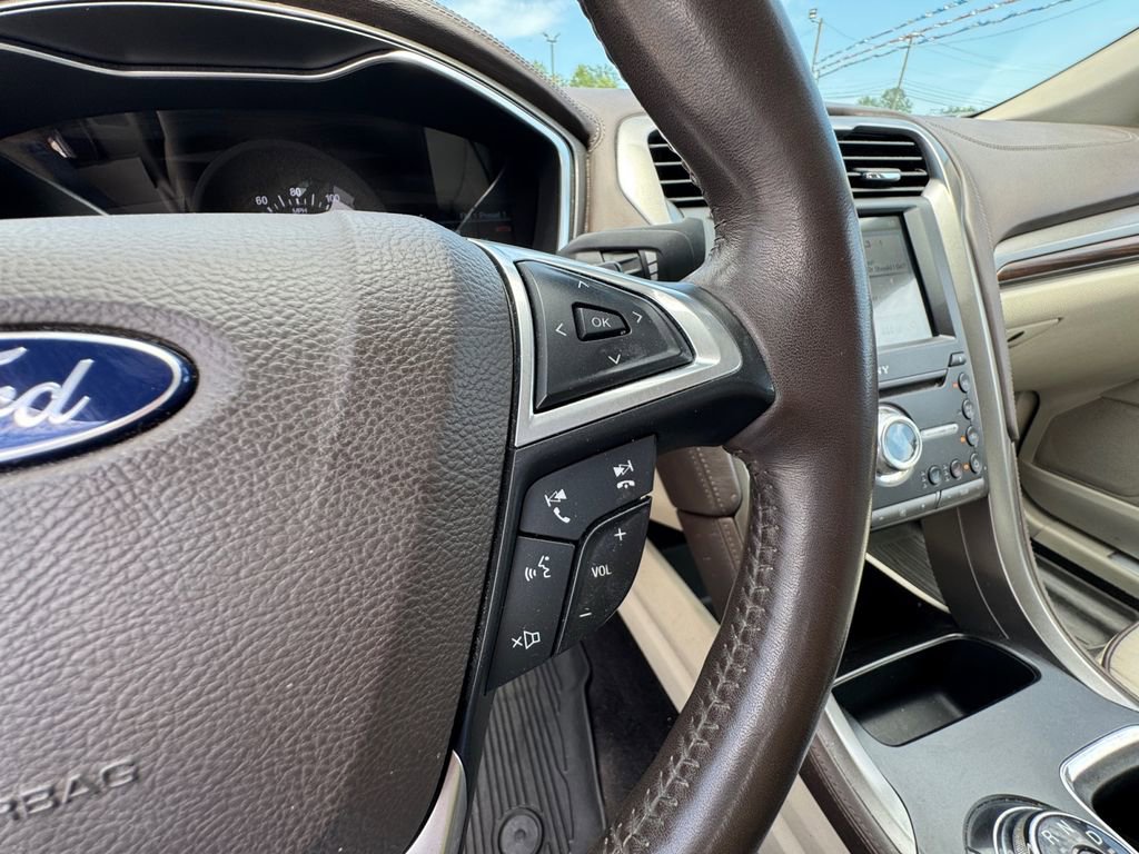 Used 2017 Ford Fusion Platinum AWD/4WD image 22