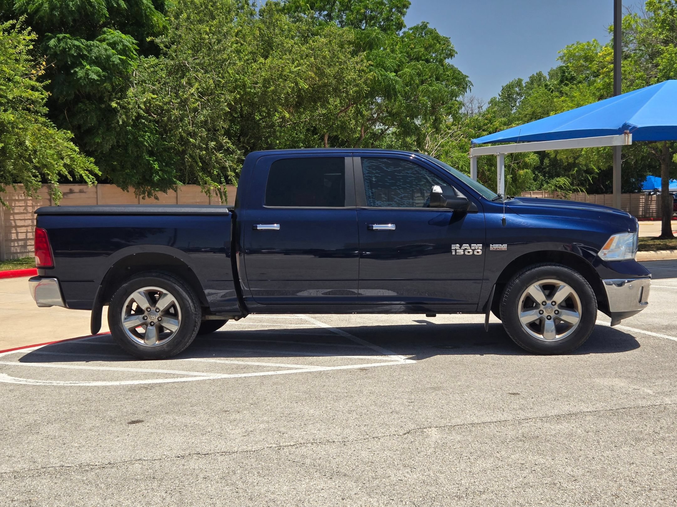 Used 2016 RAM 1500 Big Horn AWD/4WD image 2