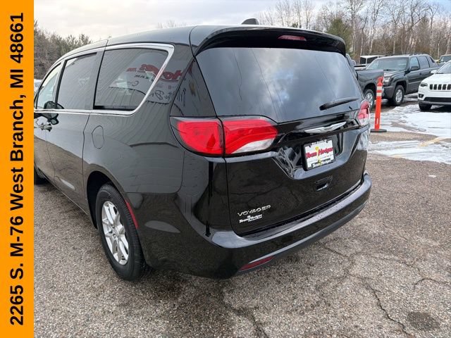 New 2026 Chrysler Voyager LX FWD image 7