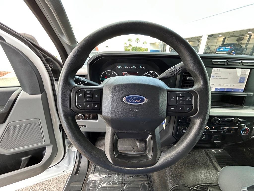 Used 2023 Ford F350 XL w/ XL Chrome Package RWD image 15